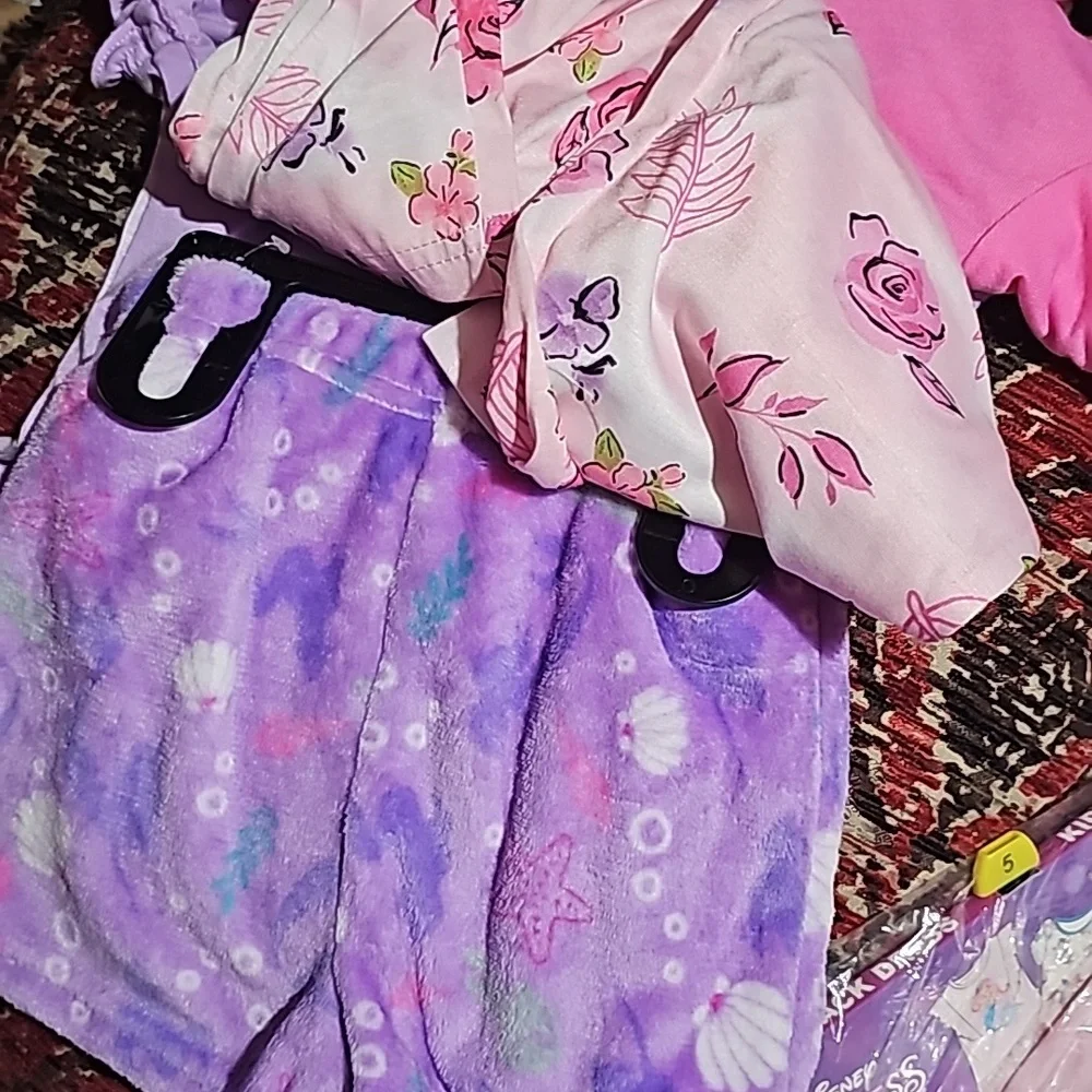 Disney Princess 4 piece pajama nwt 3T